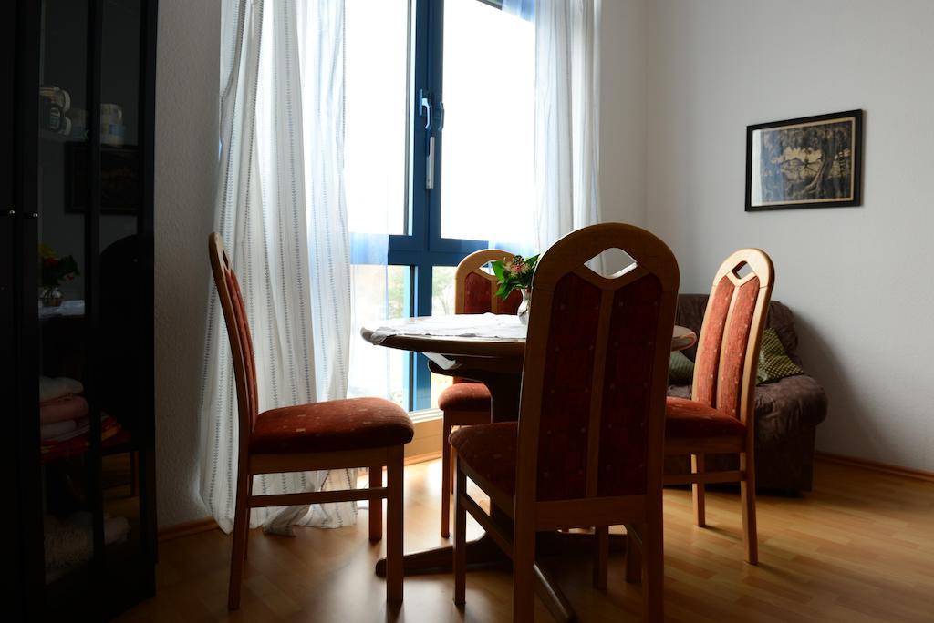 Monteur Und Messewohnung Rodgau Værelse billede